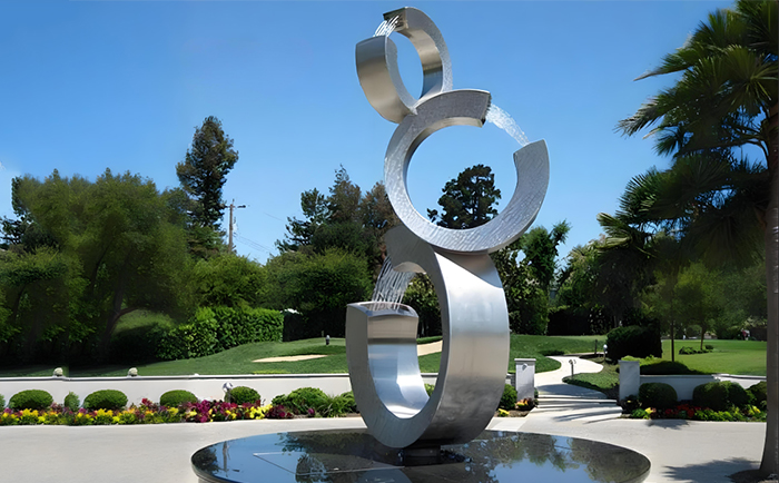 探索不銹鋼噴泉雕塑，開(kāi)啟水與藝術(shù)的奇妙之旅