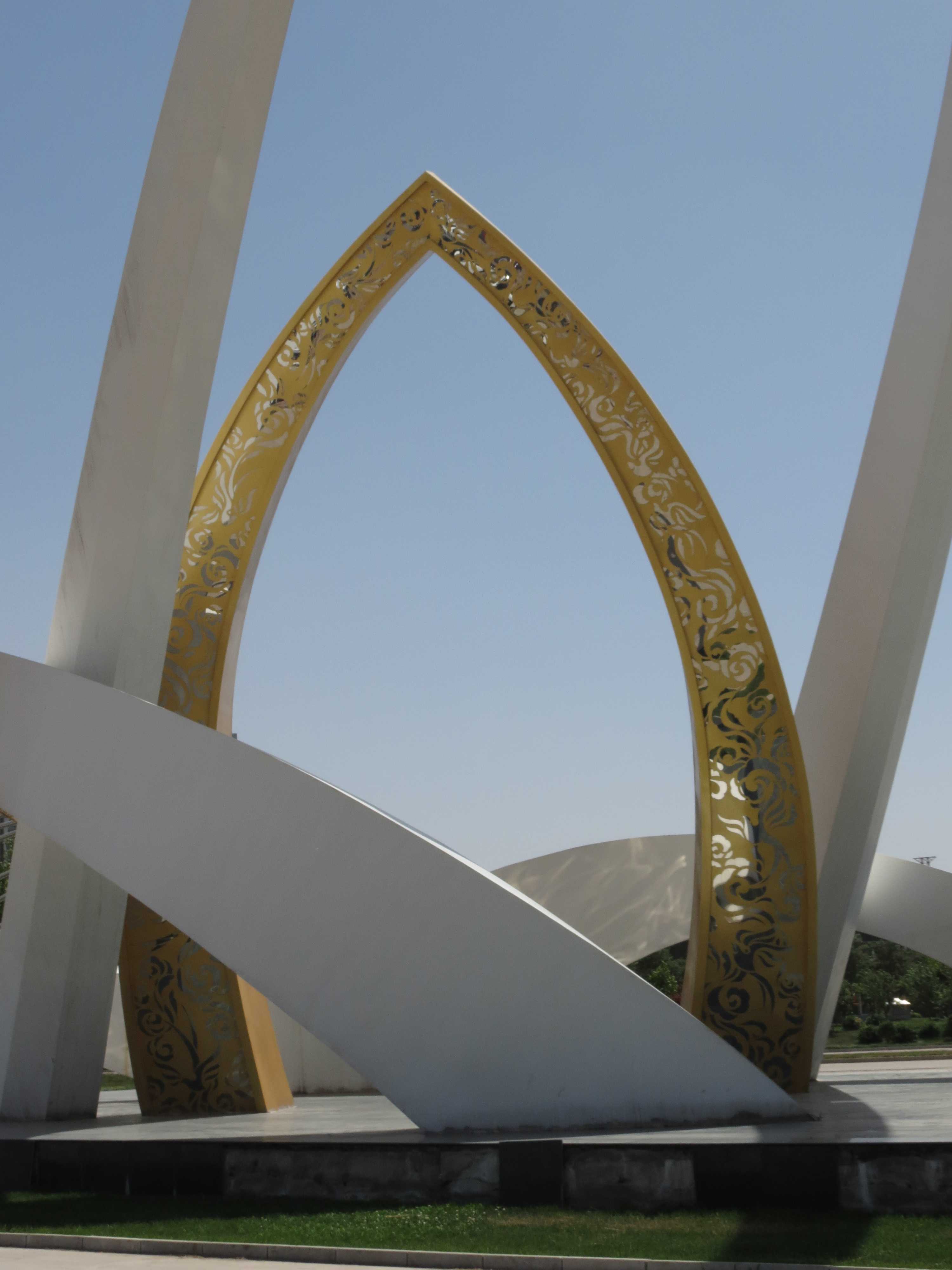 大型不銹鋼雕塑,機(jī)場不銹鋼雕塑,廣場景觀雕塑