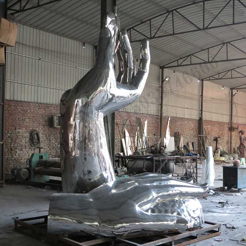 手托水滴雕塑，不銹鋼手托水滴雕塑，手托水滴景觀雕塑