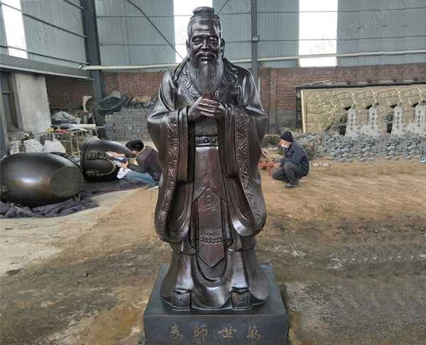 玻璃鋼雕塑制作出仿銅效果的步驟是什么呢？