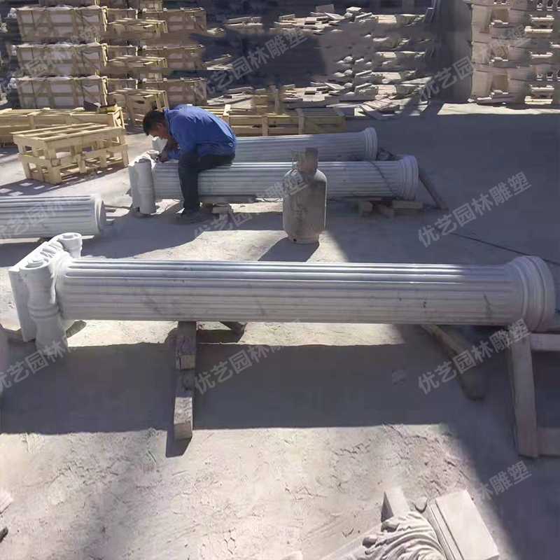 漢白玉羅馬柱，羅馬柱